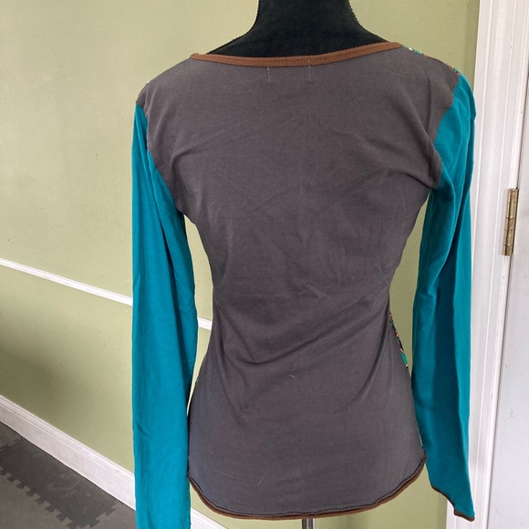 Top - Picture 3 of 5